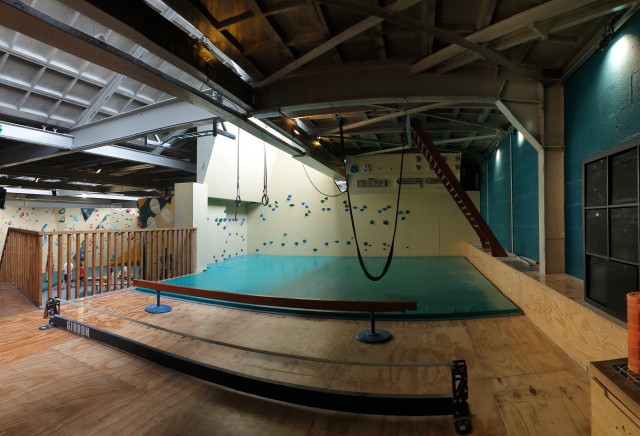 Opwarmruimte boulderhal Kunststof Leiden